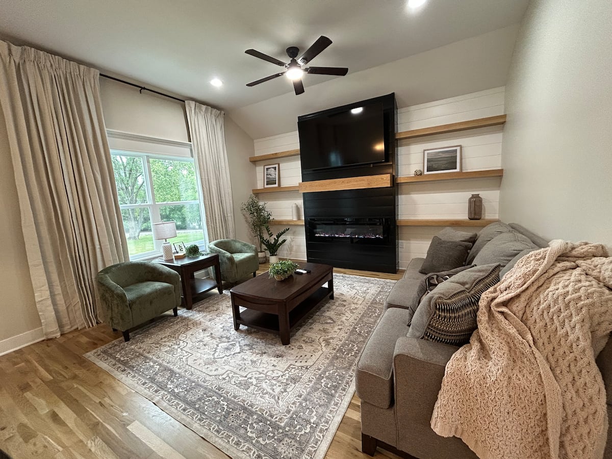 5-Bdrm Designer New Build Home